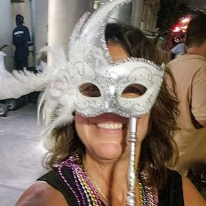 Meet your Posher, Malissa